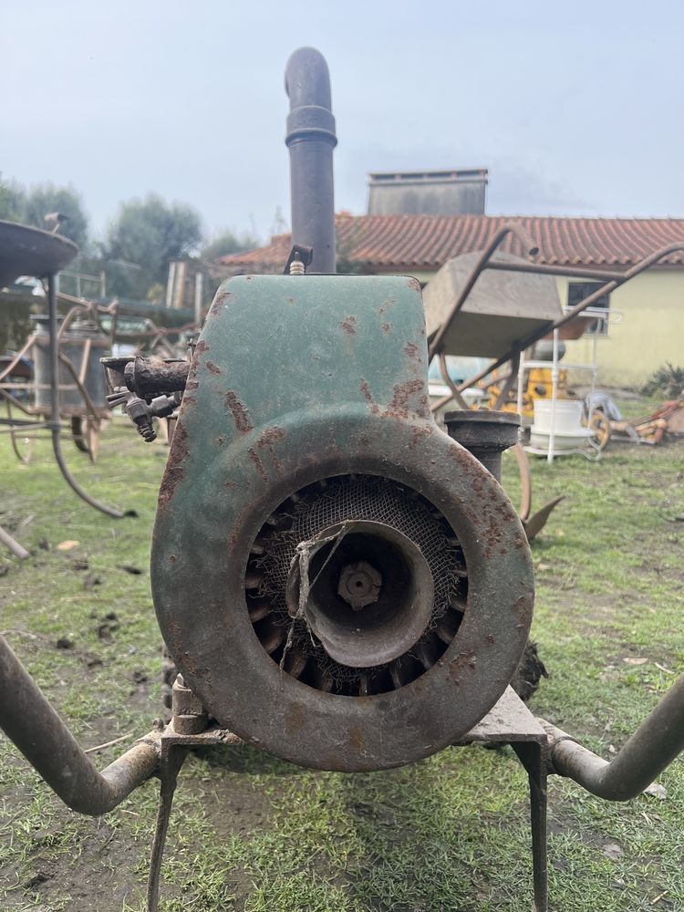 Motor de rega antigo