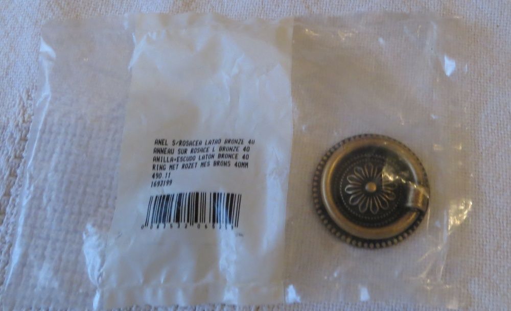 Puxadores Diversos para Portas e terminais - 10 Peças Novas