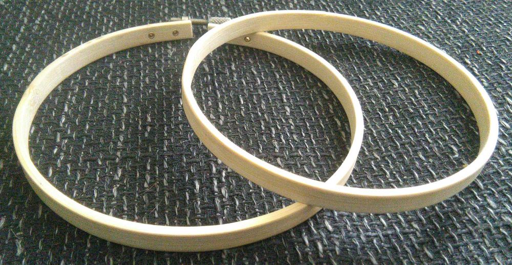 Tamborek bambusowy do haftu 10 cm.