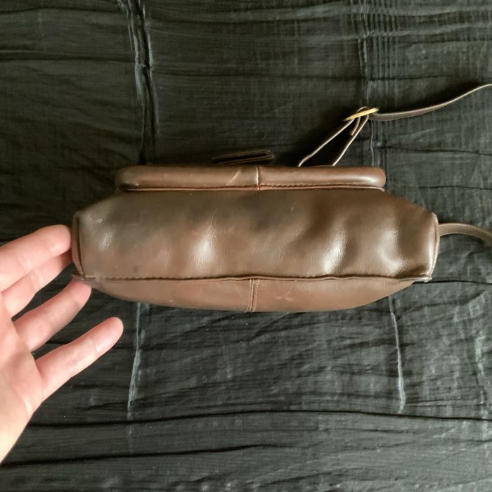 Шкіряна чоловіча сумка через плече. Виготовлена в Англіі