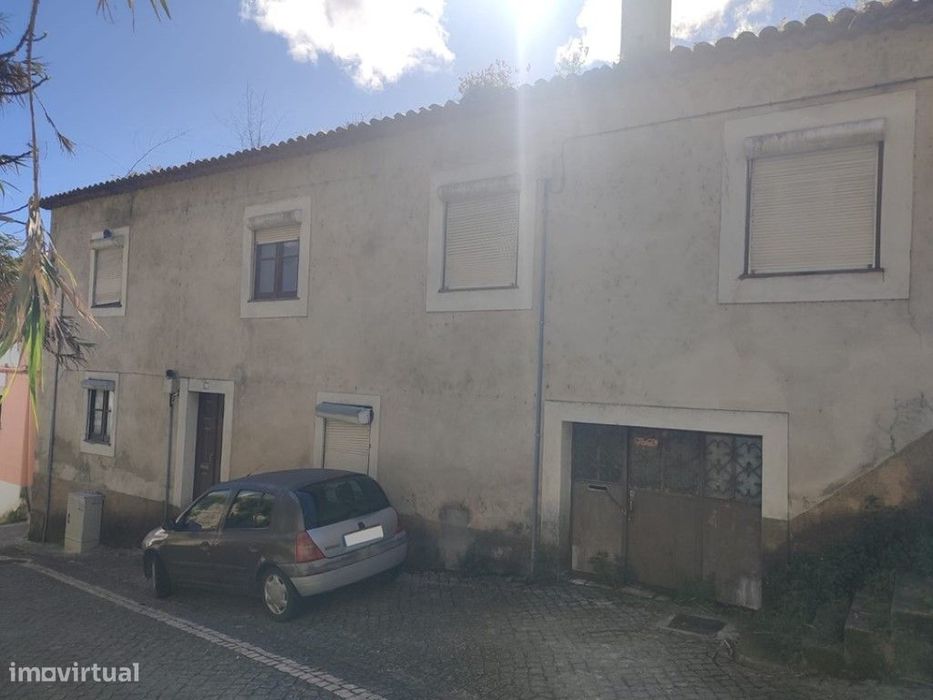 Prédio para Reabilitação no Centro Histórico de Torres Novas