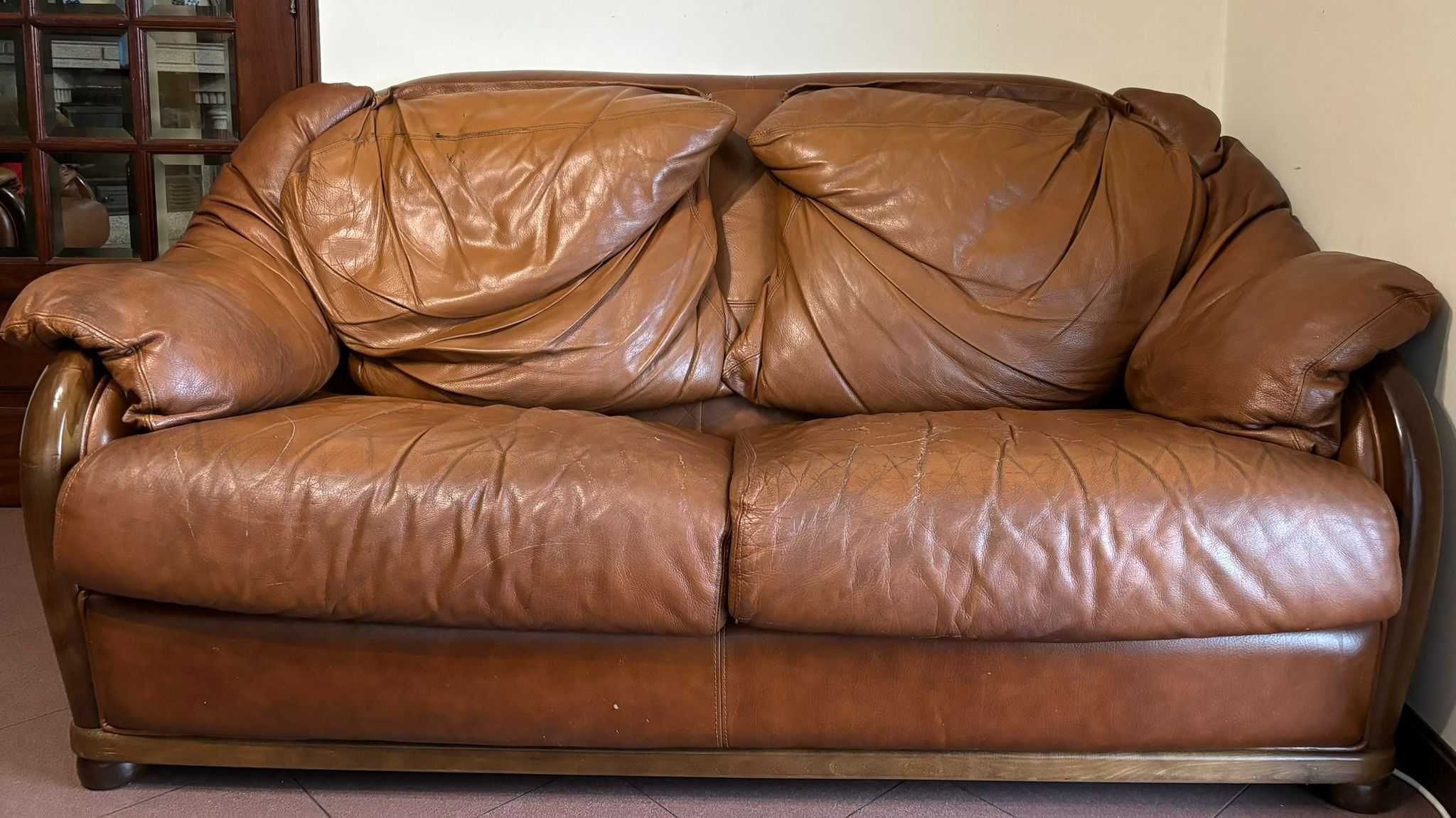 Sofá 3 lugares + 2 poltronas