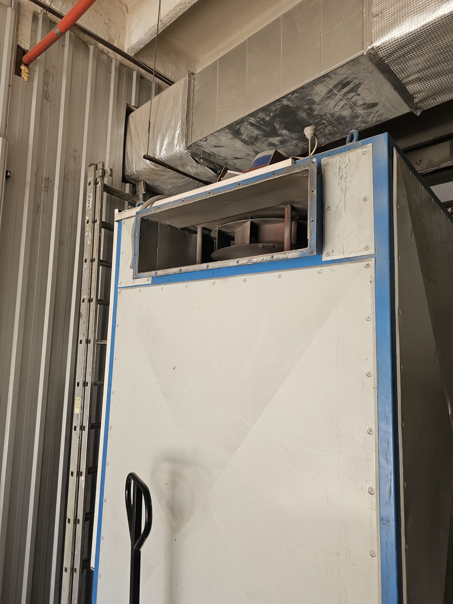 Piec nadmuchowy 120KW Riello z falownikiem Danfoss