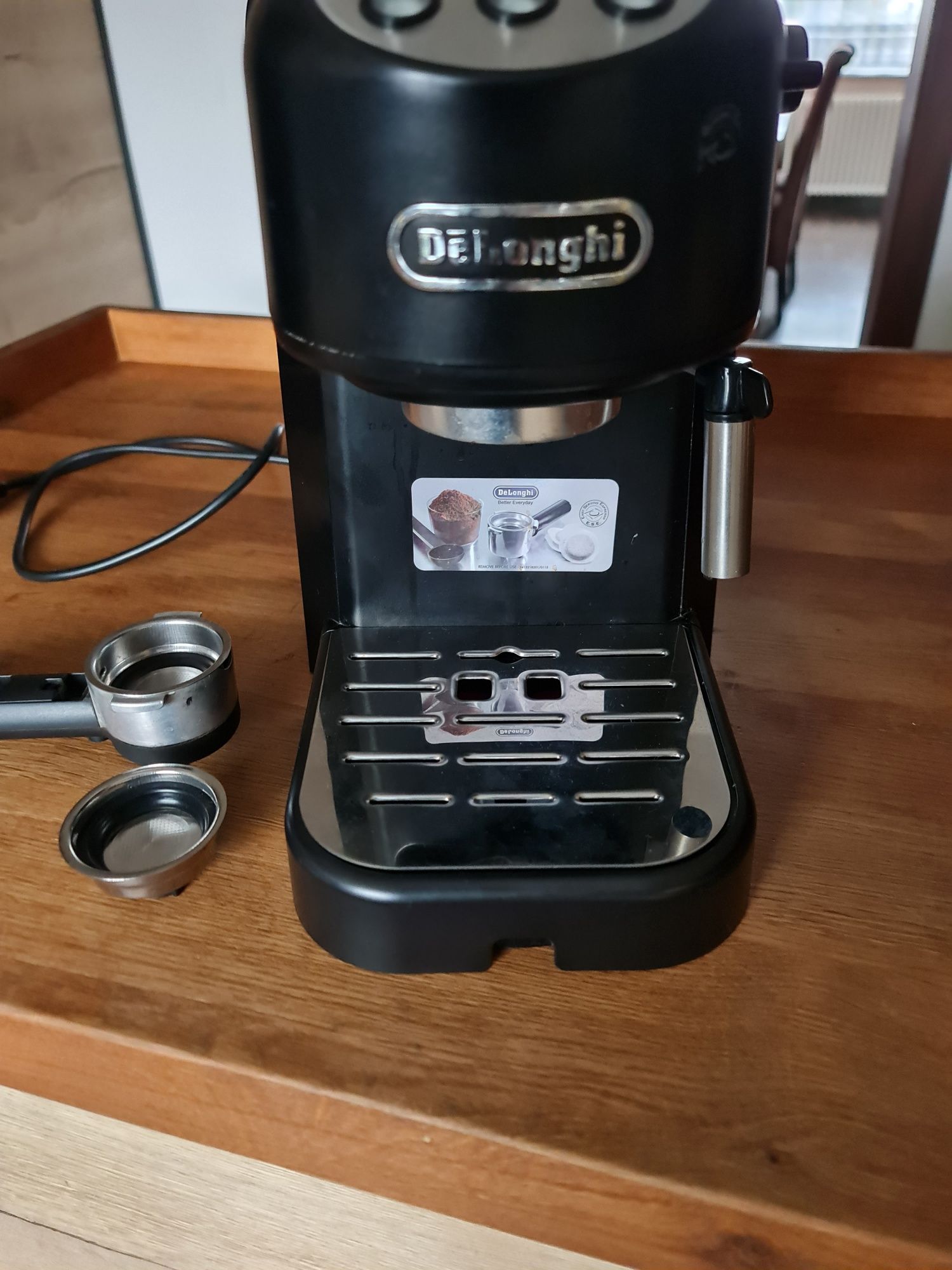 Ekspres kolbowy delonghi