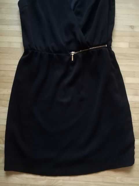 Czarna sukienka Reserved roz. 34.