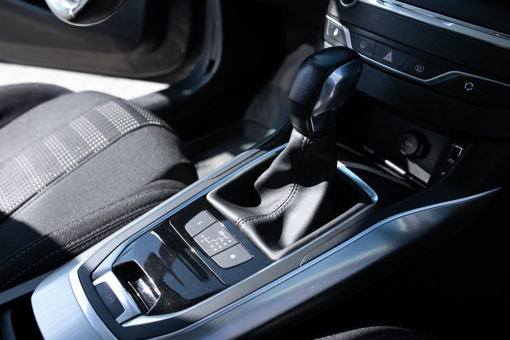 Peugeot 308 /2.0 /автомат