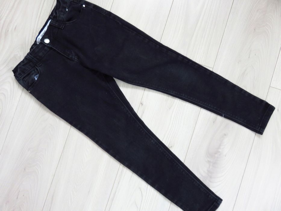 Primark czarne jeansy r.146