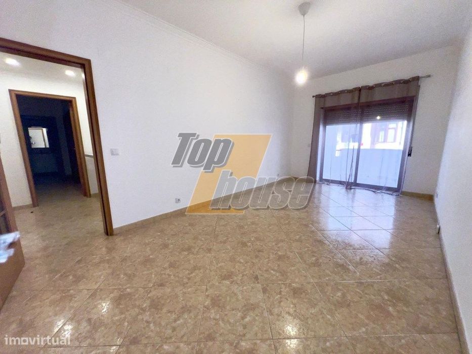 Apartamento T2 Santo António da Caparica