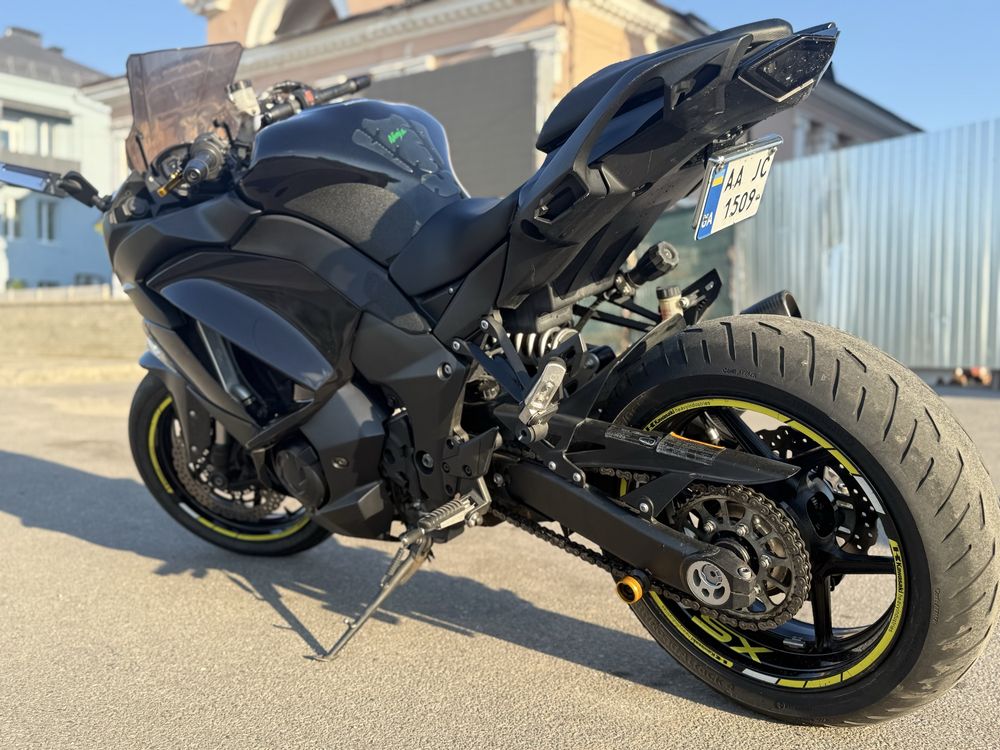 Kawasaki Ninja ZX-10R (ZX1000)
