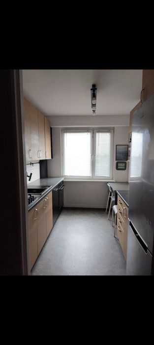 Mieszkanie na sprzedaż / 4 pokoje