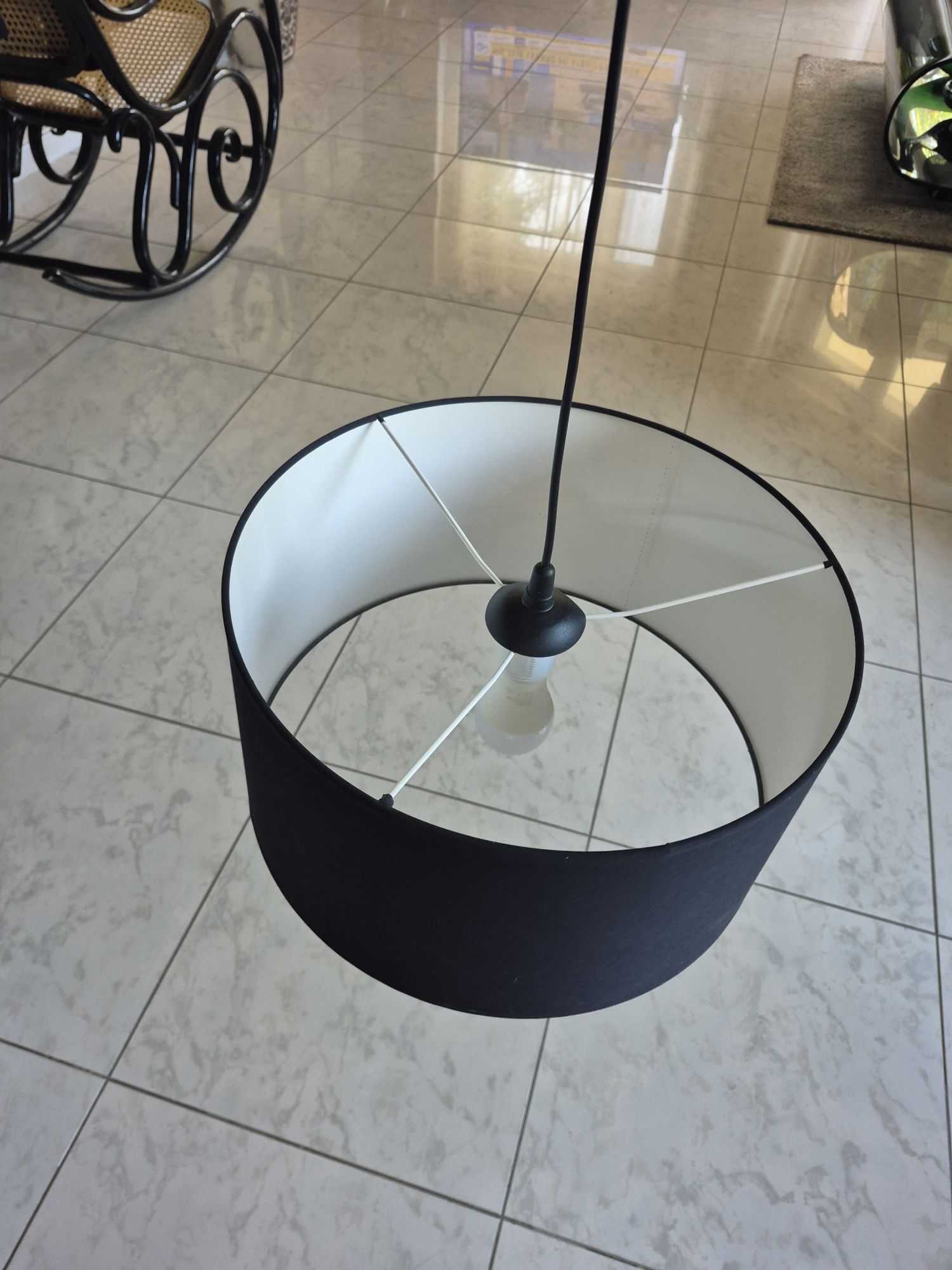 Lampa czarna wisząca 40 cm