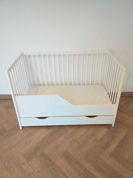 Łóżeczko dziecięce 120x60 z szufladą i materacem
