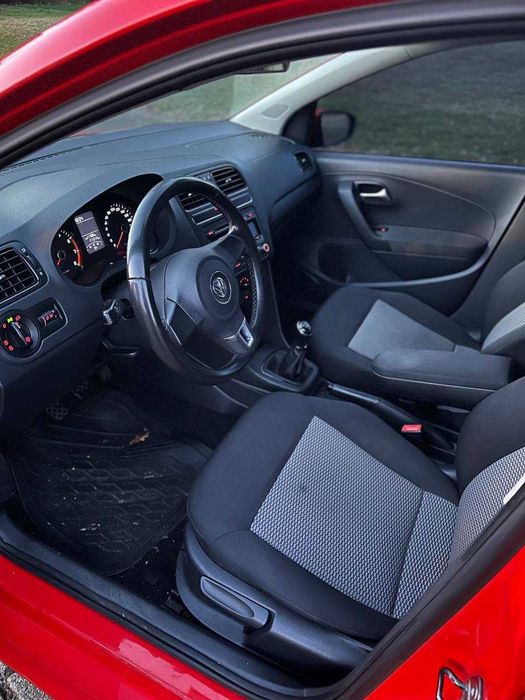 Volkswagen Polo 2012 рік  1.4 бензин