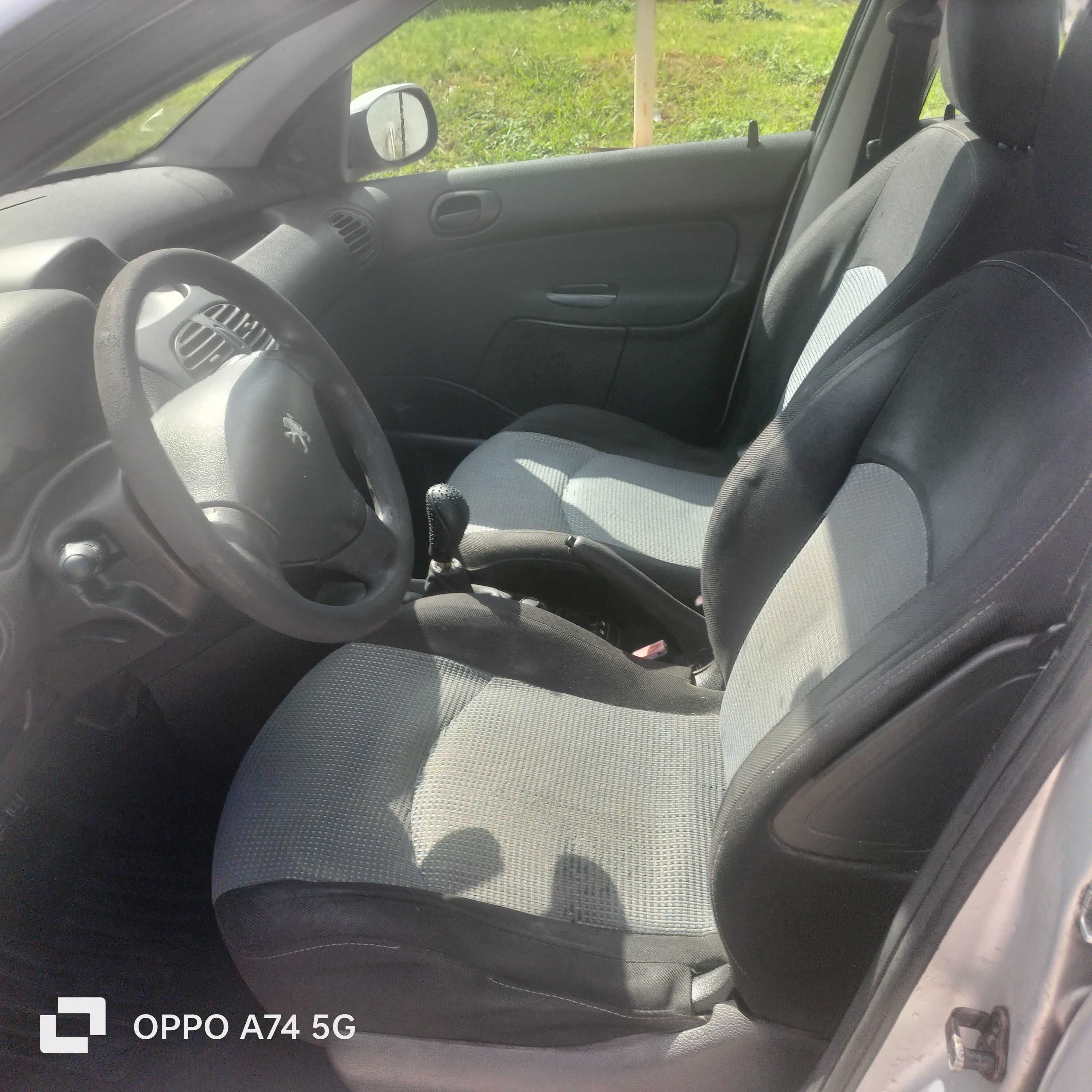 Peugeot 206 1.1 não bebê nada
