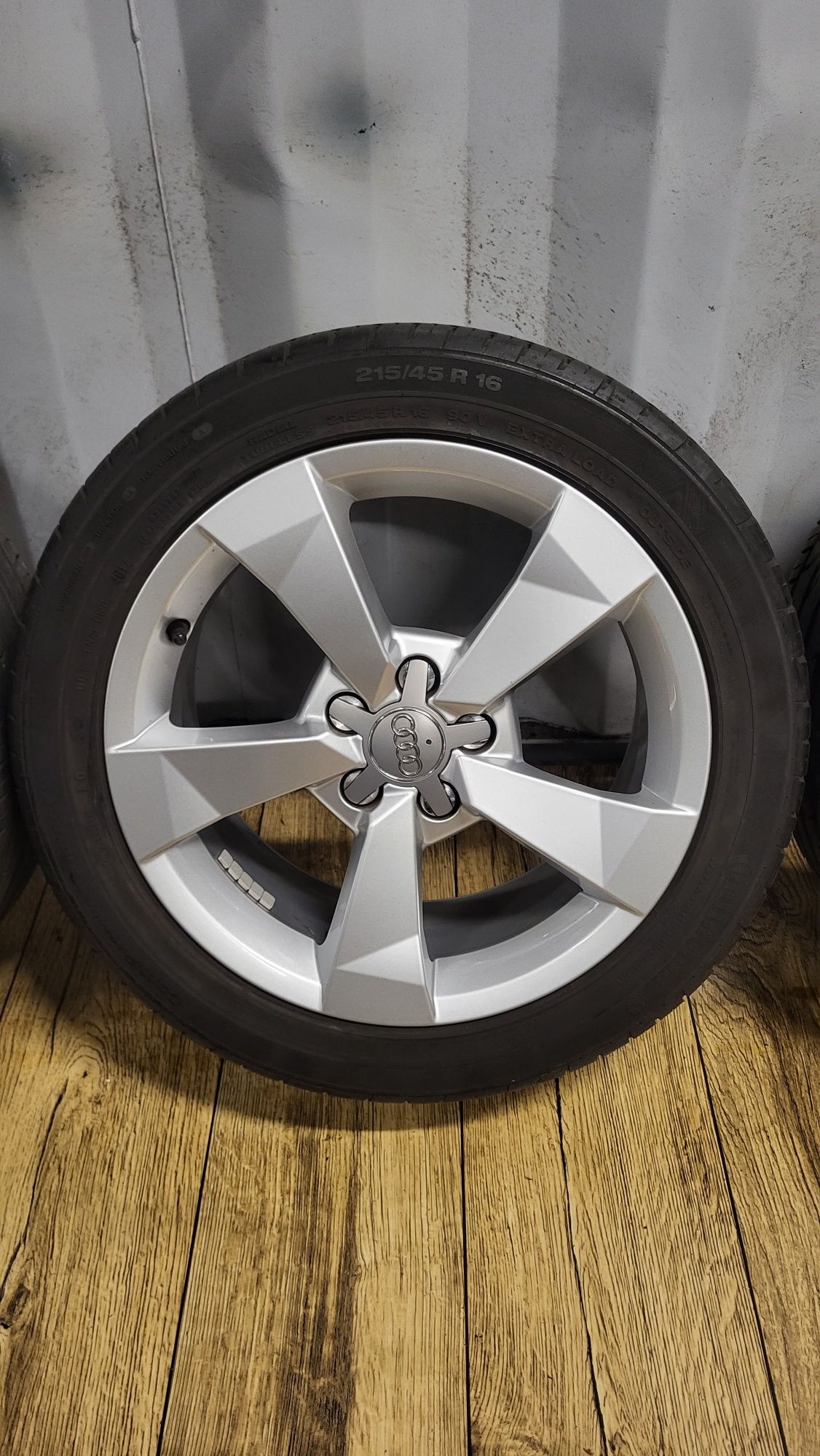 Felgi Audi 16" 5x100 z oponami 215/45 R16 A1 S1 A3 8L TT Vw Polo Fabia