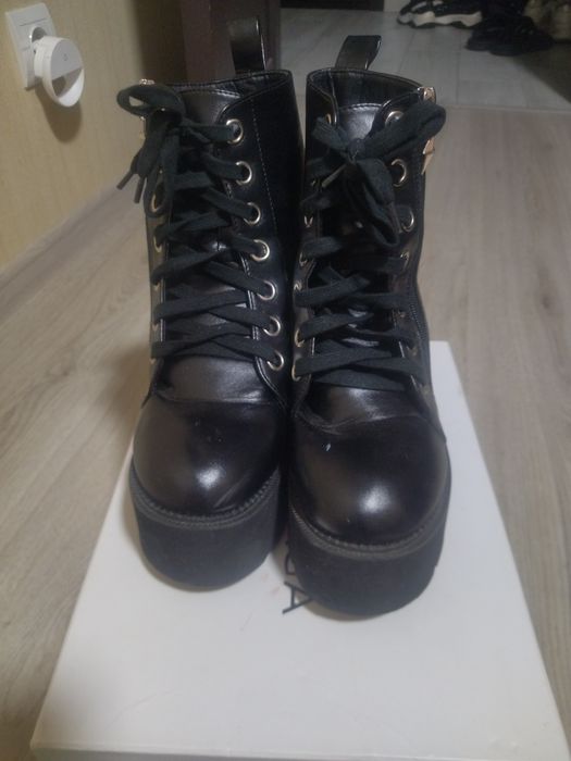 Ботинки кож.зам на платформе.