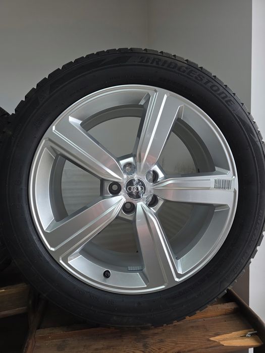 Nowe Koła Oryginalne Audi Q8 E-Tron Zimowe 20 Cali Bridgestone 2022