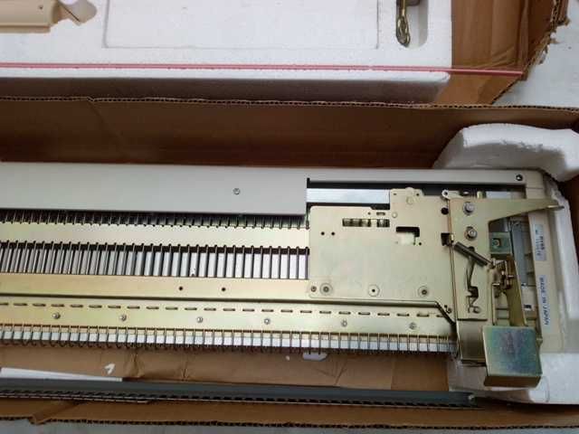 Передняя фотнтура Silver Reed SR-155 Knitmaster Singer 3класс Новая