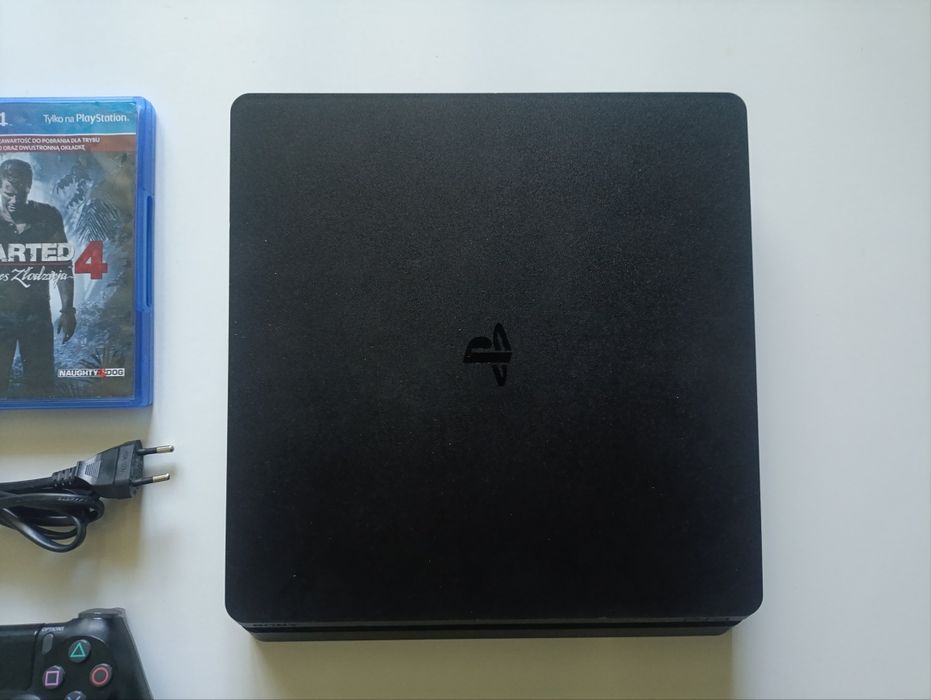 Konsola PlayStation 4 SLIM 500GB