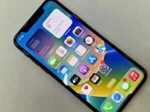 iPhone XS 64GB zadbany