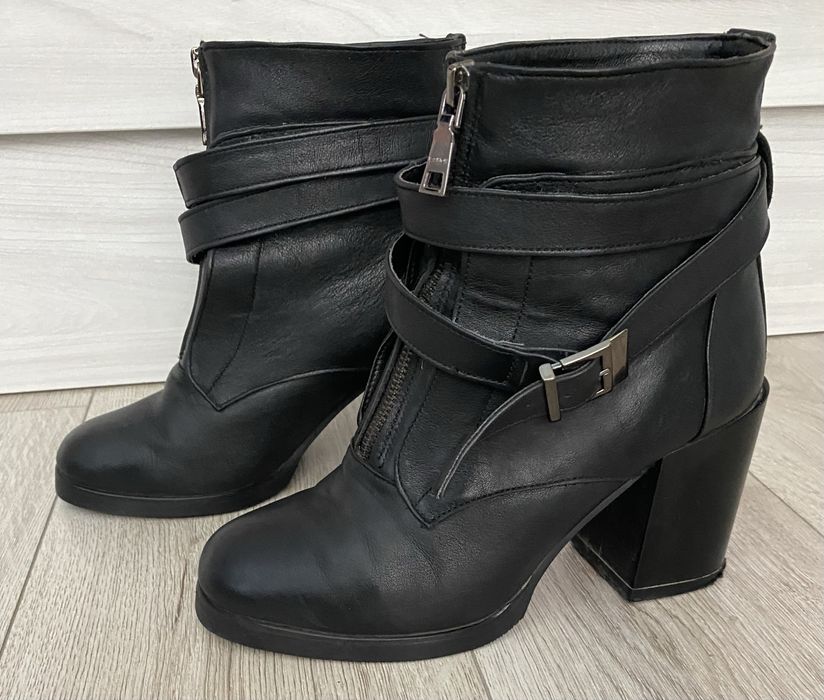 Продам черевики зимові,жіночі, розмір 40