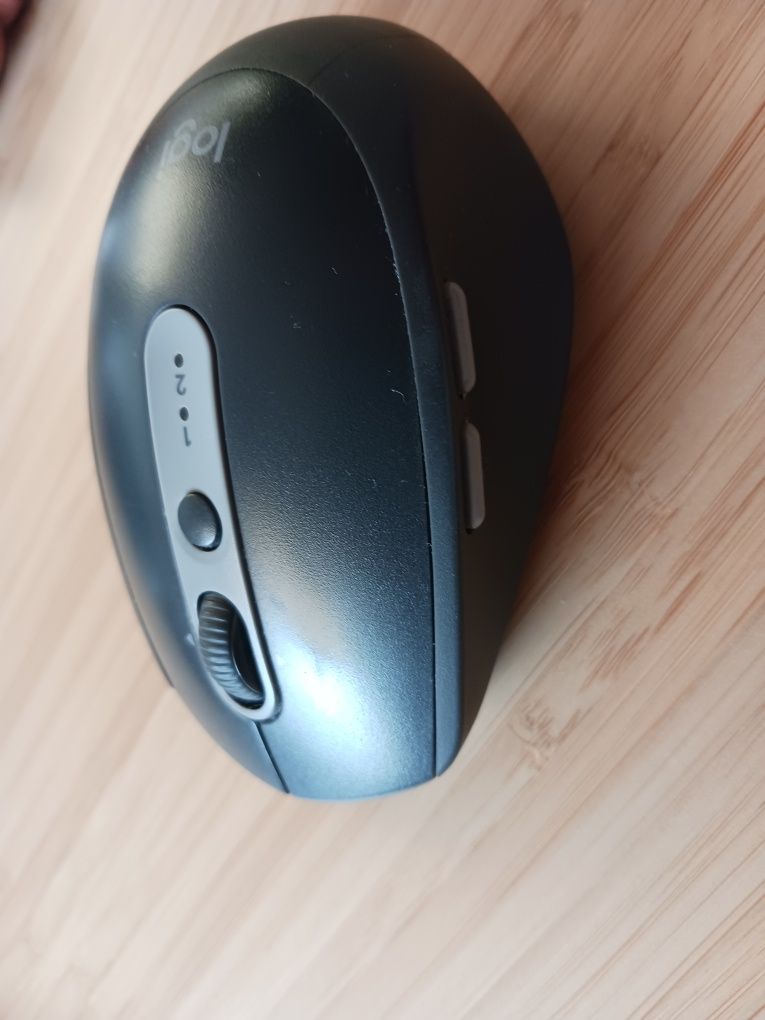 Rato Logitech M590
