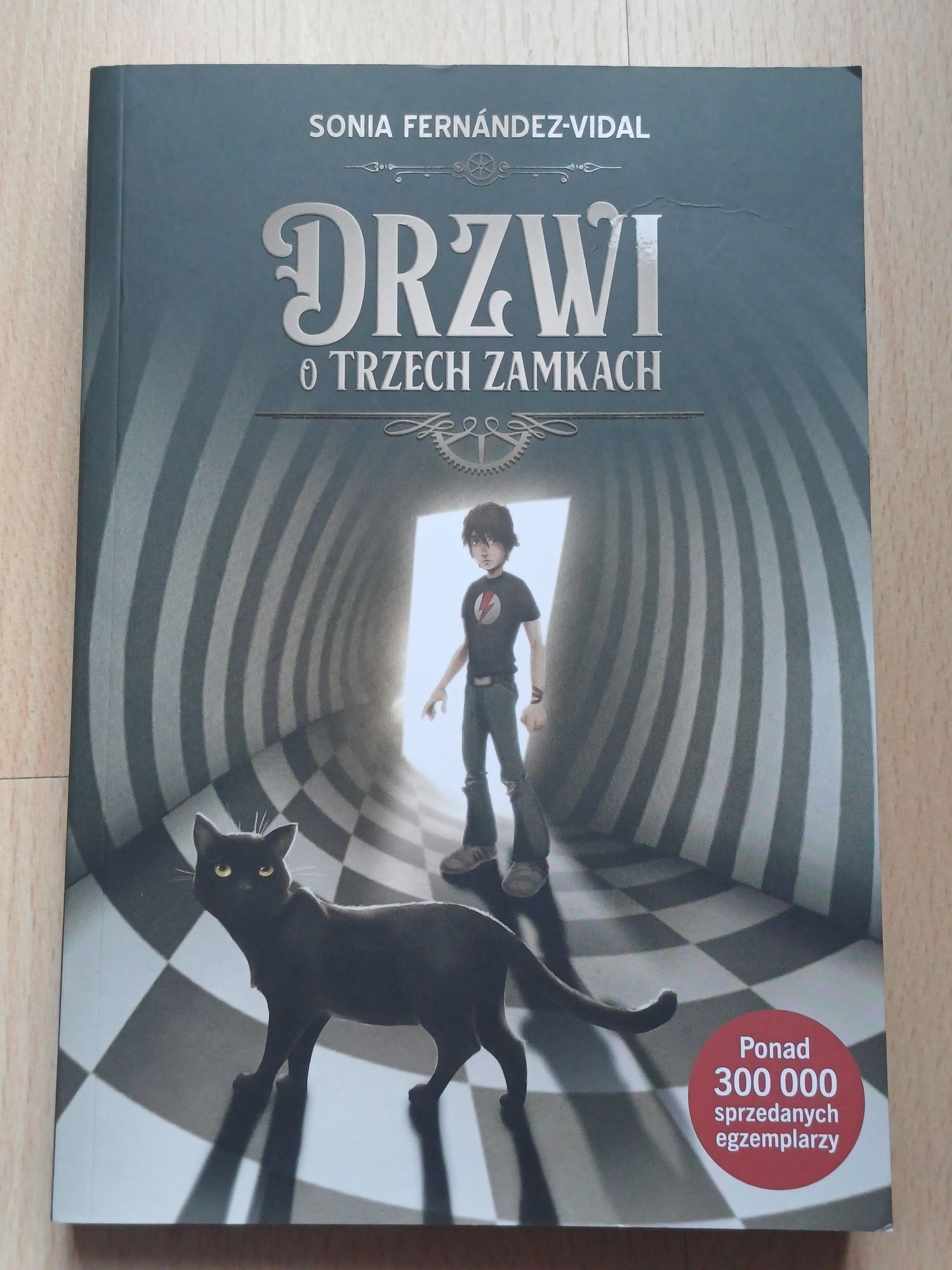 Drzwi o trzech zamkach