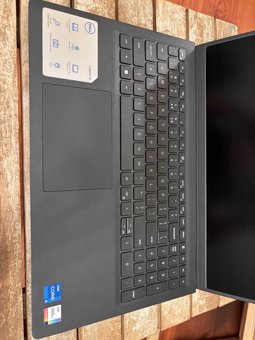 Dell Inspiron 3520 i5-1235U/16GB/1TB/Win11 120Hz