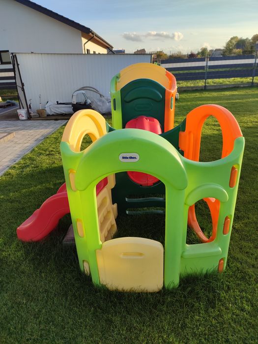 Plac zabaw Little tikes, zjeżdżalnie