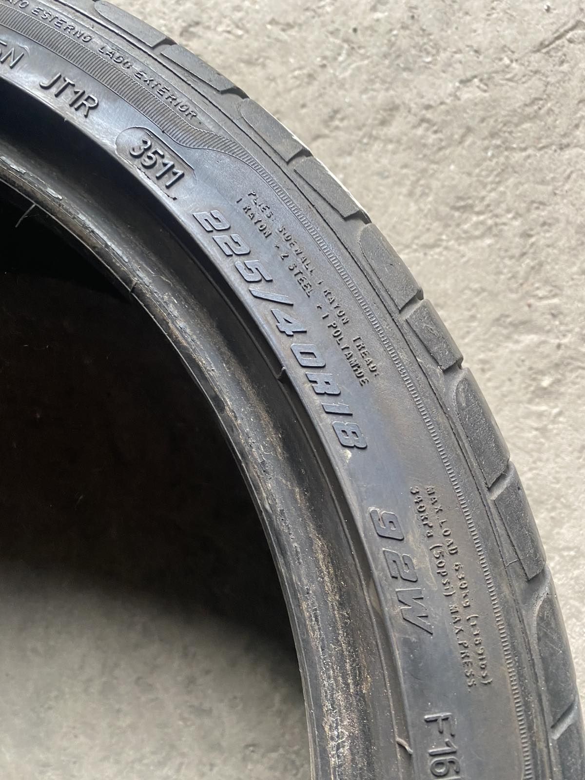 225.40.18 GoodYear 2шт лето БУ склад шины резина из Европы 40 R18