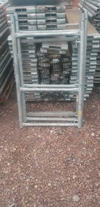 Rusztowanie Elewacyjne BOSTA Zobacz