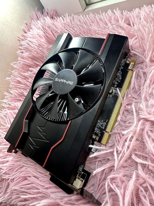 Sapphire RX 550 (2 gb)