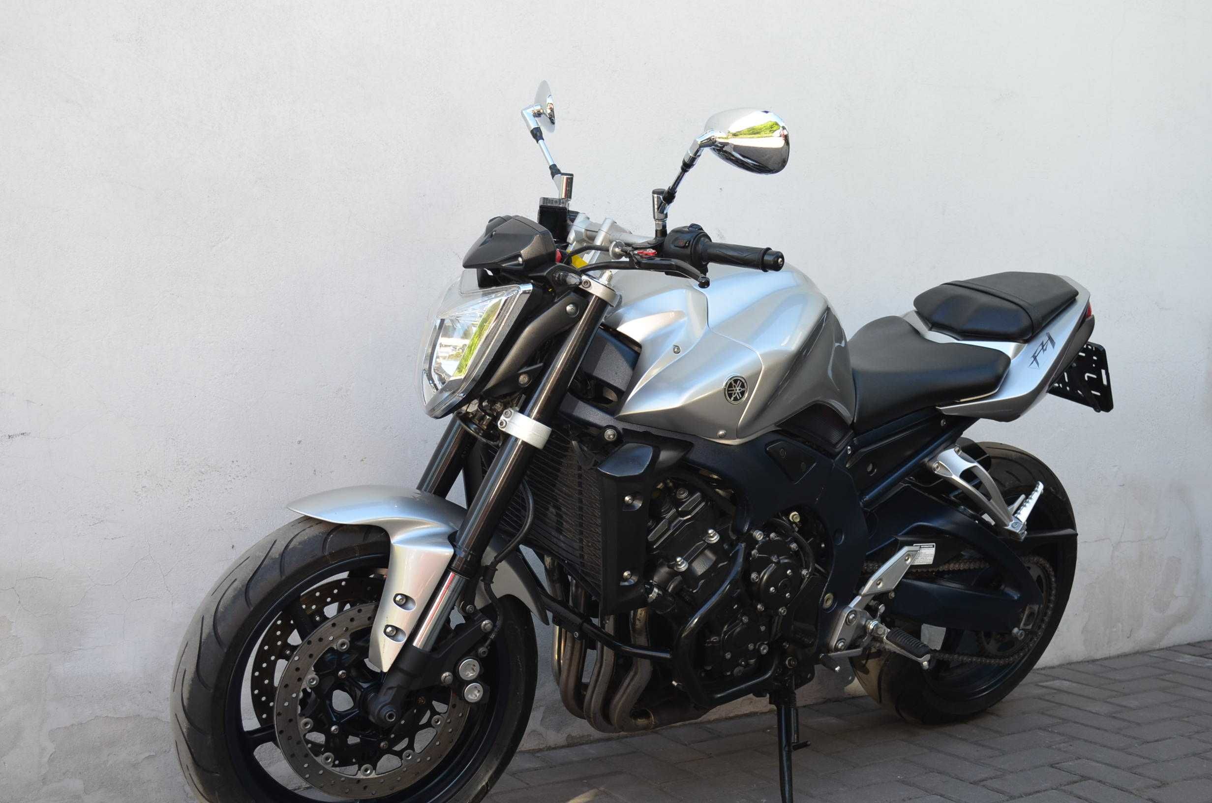 Yamaha FZ1 N fazer 1000 serwis