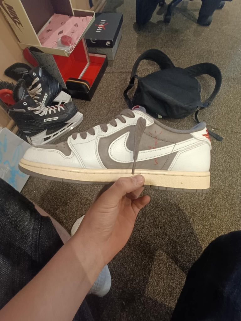 Jordan 1 low Travis Scott reverse mocha