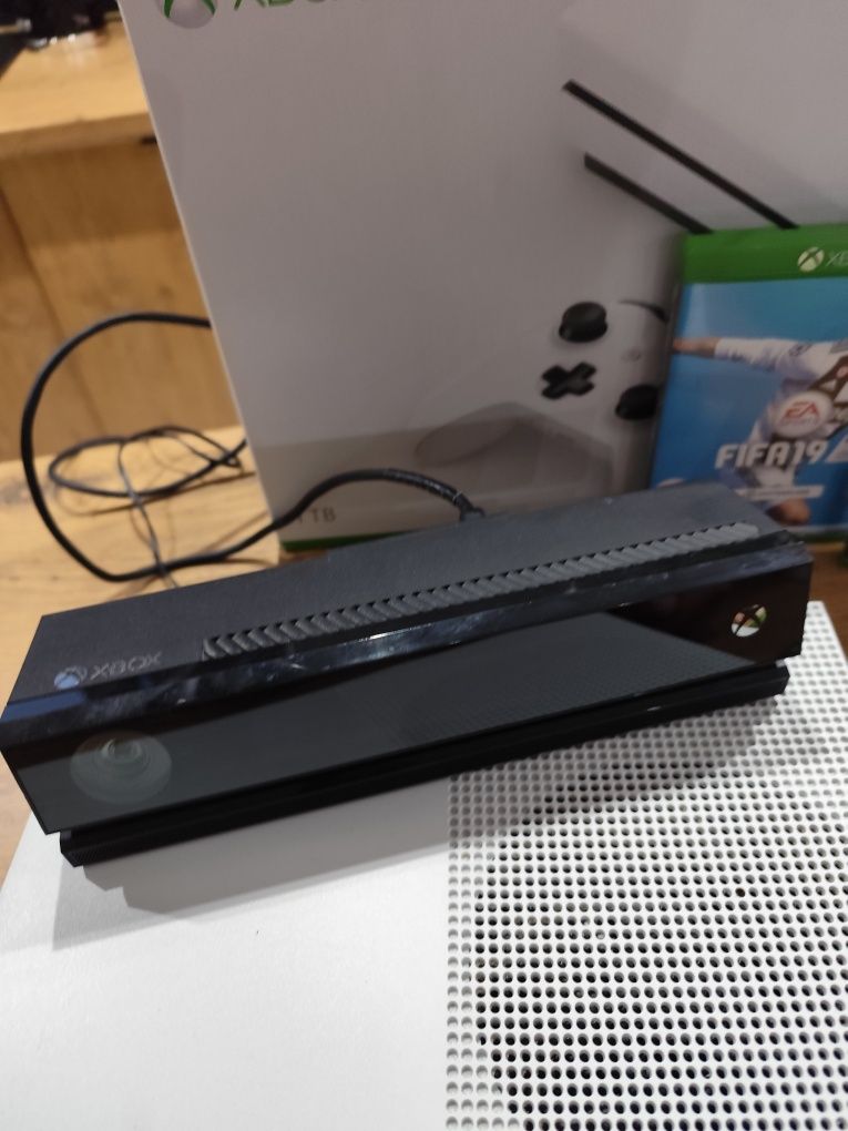 Xbox one s Kinect Pad Minecraft Clipper gry