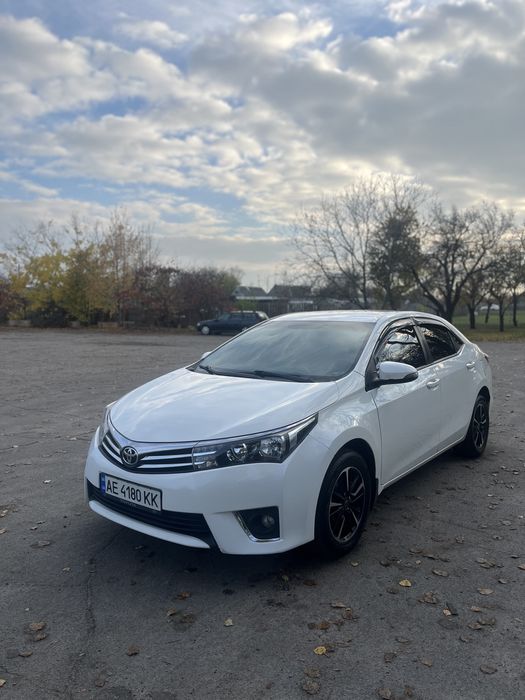 Toyota corolla 2016 1.6 МКПП