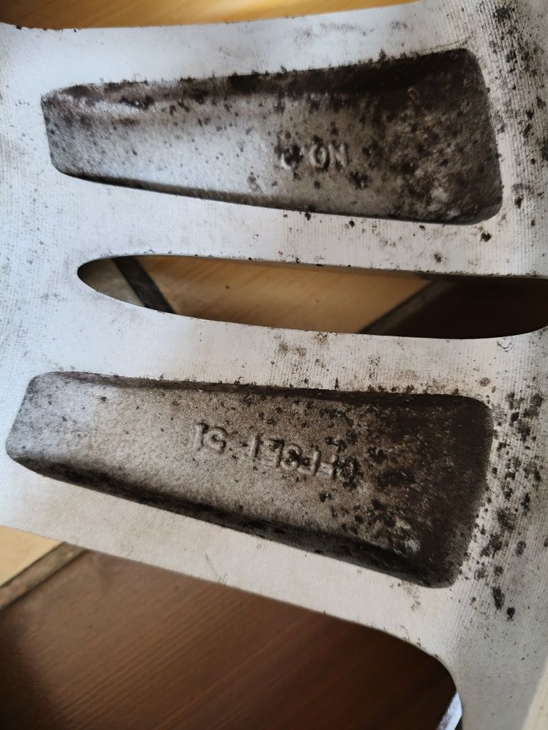 Диски R16 5×114.3 з датчиками тиску шин