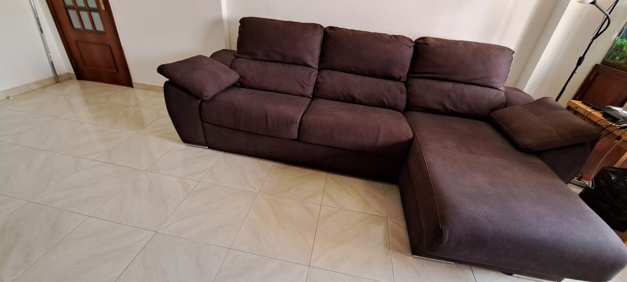 Sofá cama com Chaise Longue