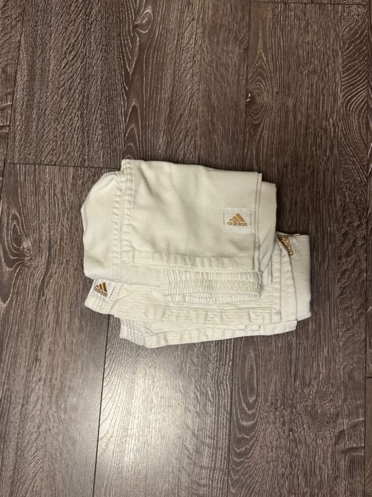 Дитяче кімоно для дзюдо Adidas розмір 130 см
