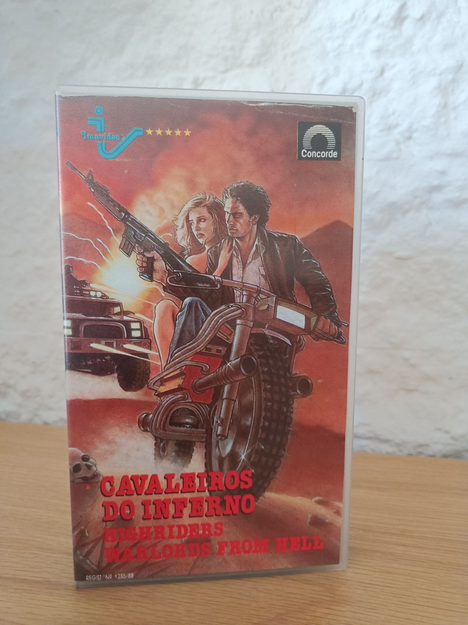 Filme VHS Cavaleiros do Inferno (Warlords From Hell)