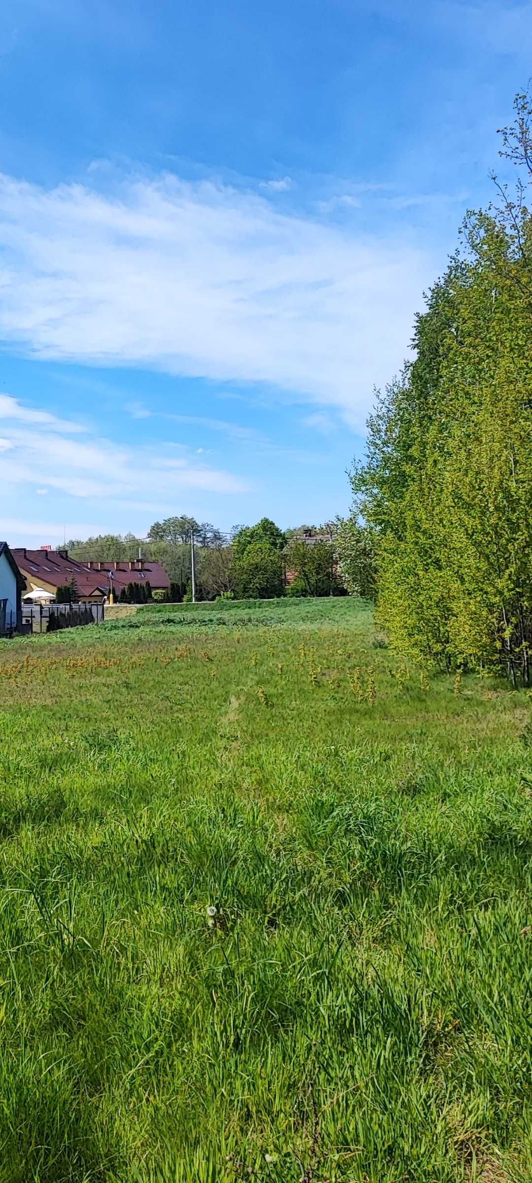 Działka na sprzedaż