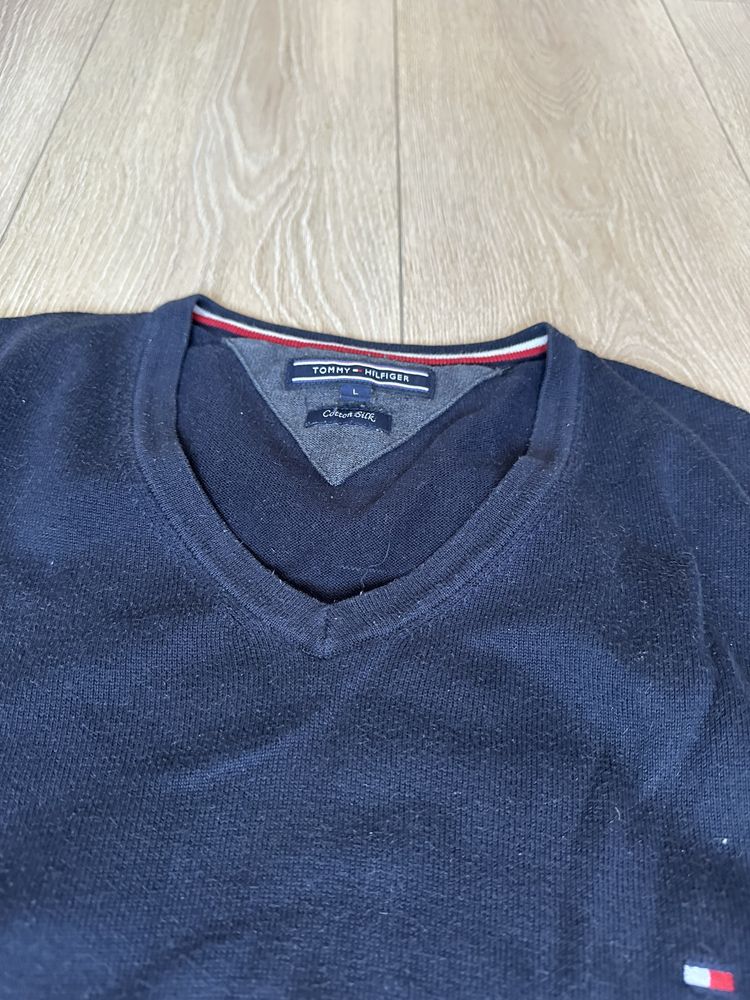 Męski sweter w serek Tommy Hilfiger, rozmiar L