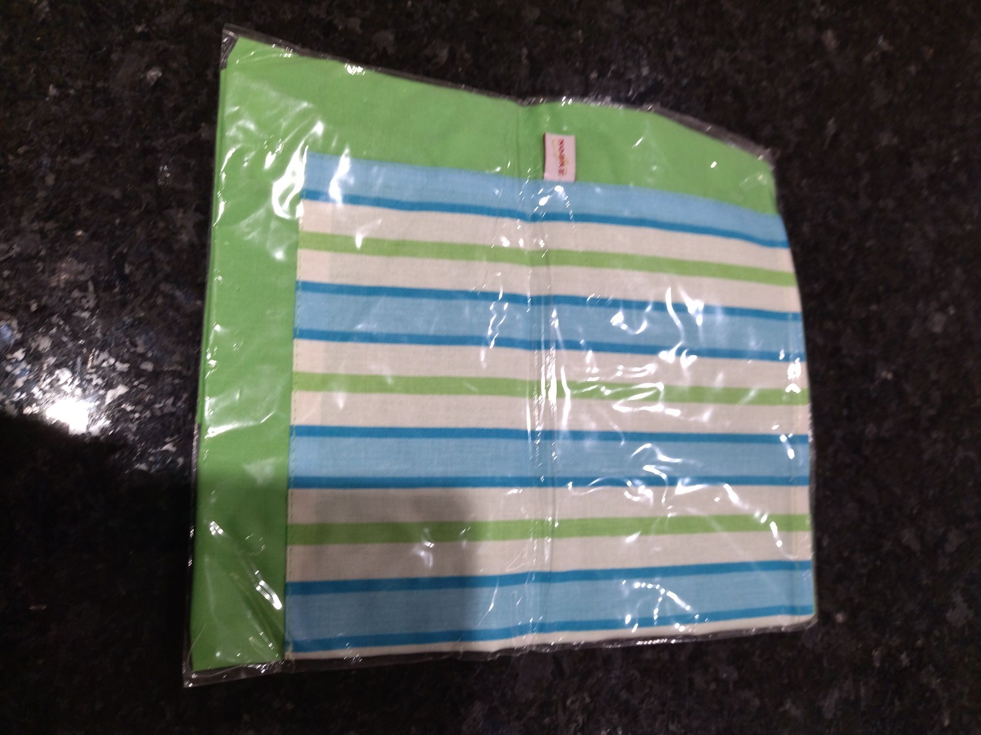Avental verde com bolso