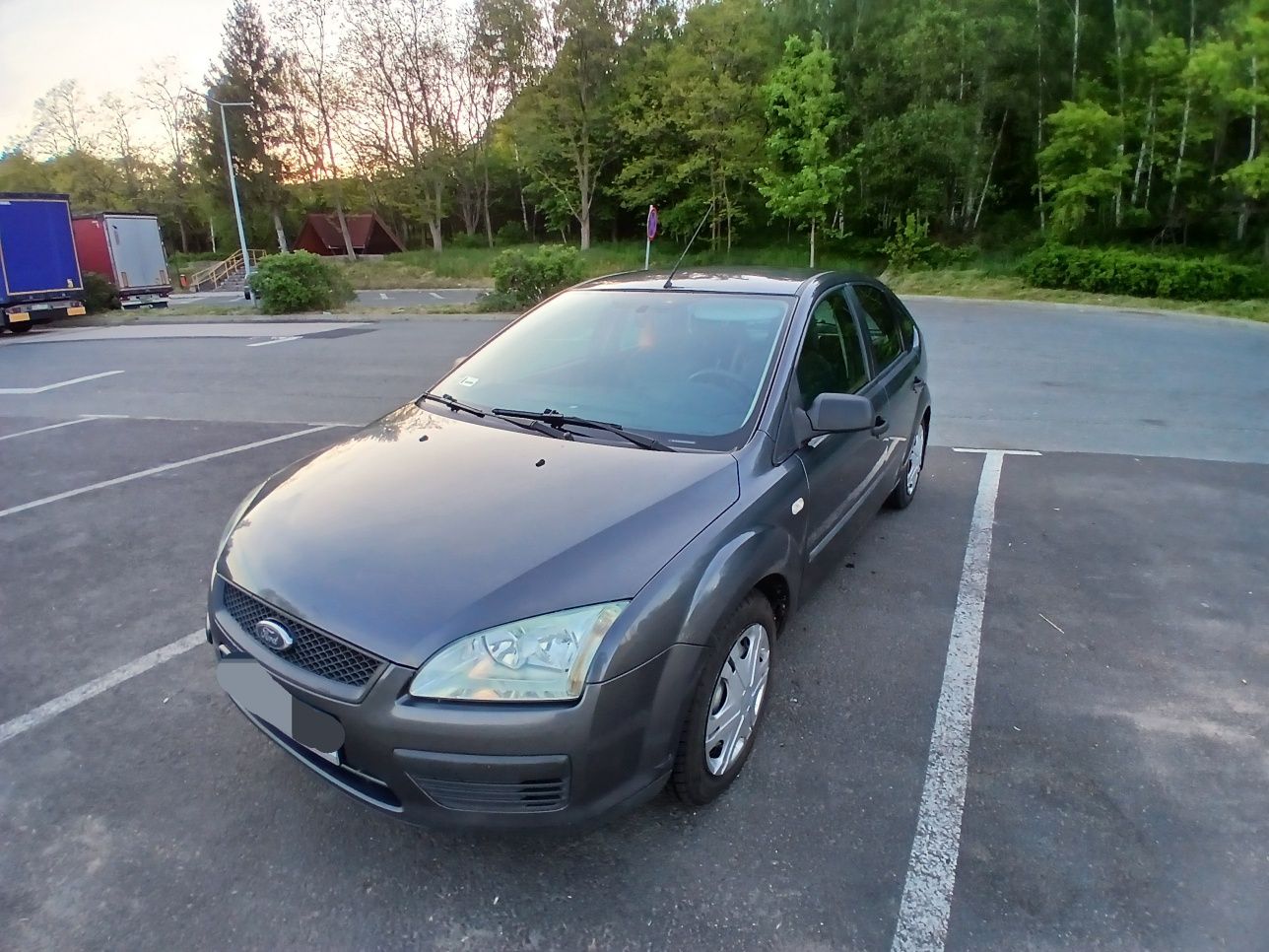 FORD      FOCUS     2005r.