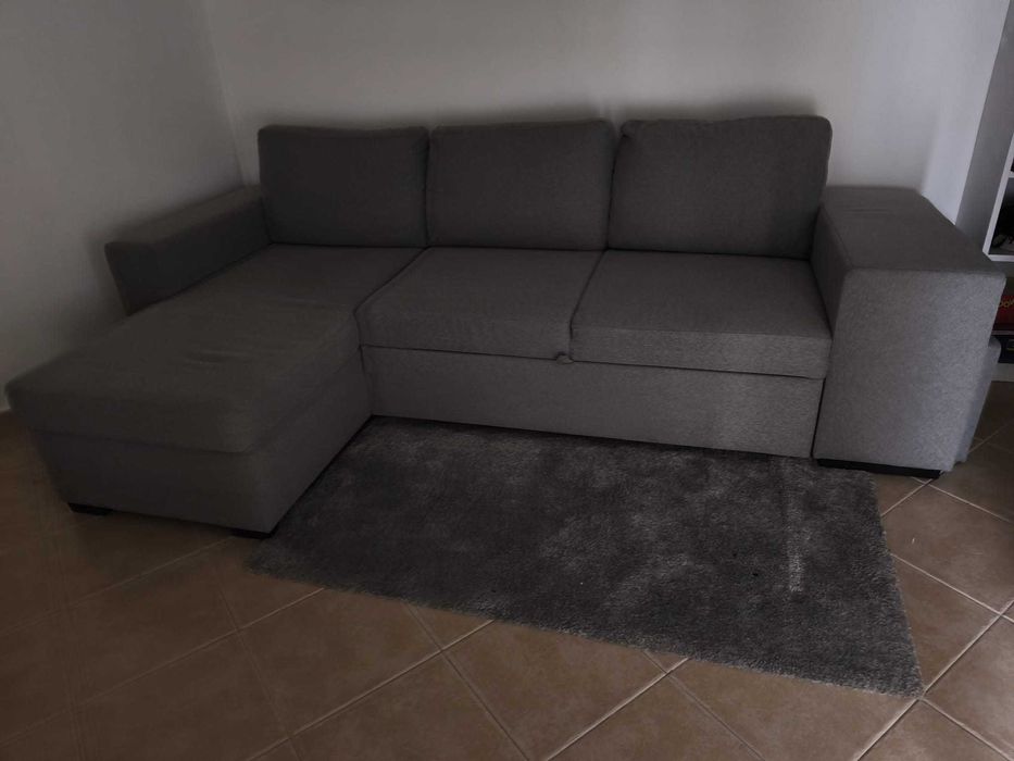 Sofá  chaise long rigorosamente novo (sem Uso)