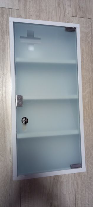 Szafka medyczna, półka na leki, apteczka
