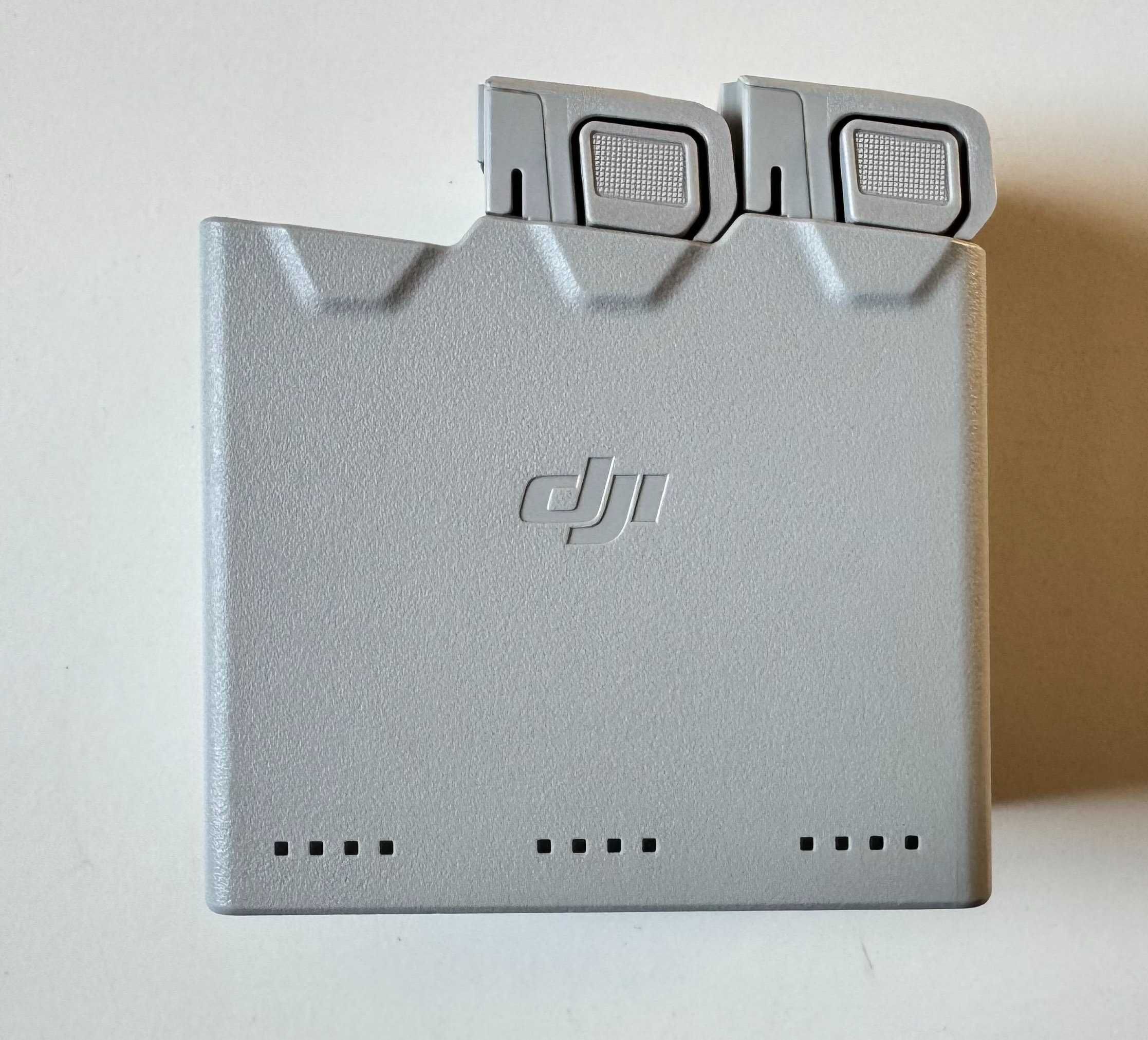 HUb do ładowania baterii i dwie baterie do Drona DJI Mini 3 PRO