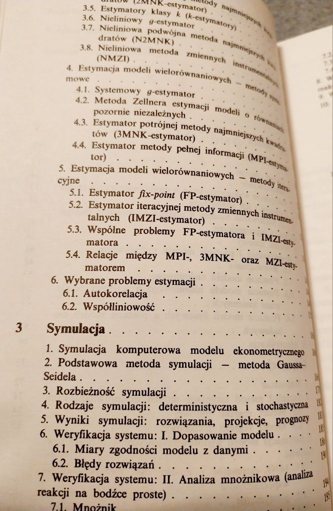 Wielorównaniowe modele ekonometryczne / Zasady predykcji ekonometr