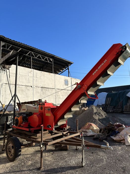 Продам подрібнювач гілок Арпал Arpal АМ 160 К