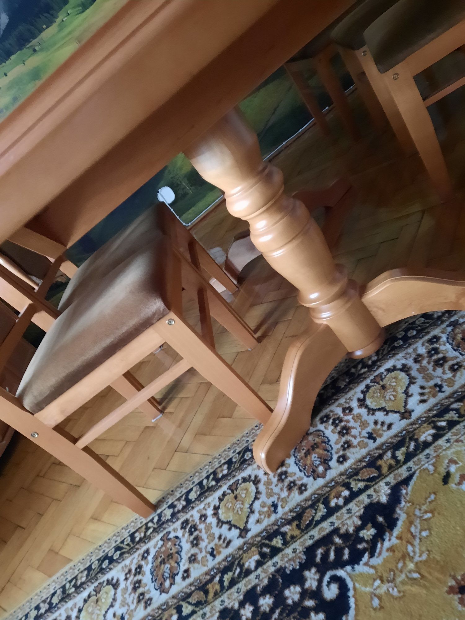 Sprzedam używany stół z krzesłami